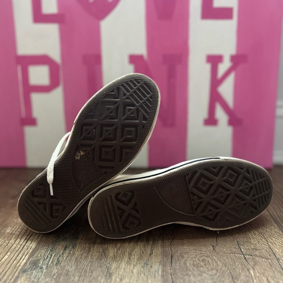 Classic White High-Top womens Sneakers - Picture 5 of 5